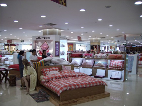 艾萊依浦東巴黎春天店正式開業