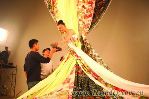 ������������һҹ��ͬ��