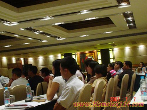 ���W���e֮�L���M�Ҽ��I