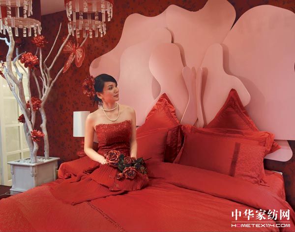 南方寢飾:當婚紗邂逅婚床