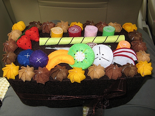 自己DIY的黑森林紙巾盒