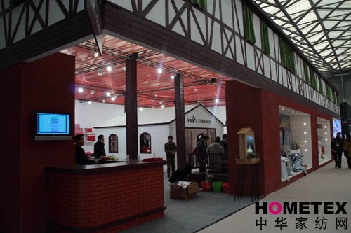 艾萊依家紡綻放中針會(huì)氣質(zhì)脫俗