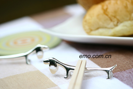 ���µ�С��Ʒ ��y�������