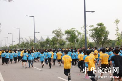 ��(m��ng)��ɯ����ӭ��һ���O(sh��)�߱����L(zh��ng)��