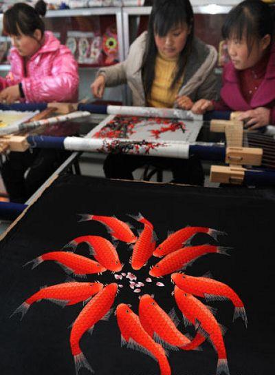 殘疾人及其子女巧手創造新生活