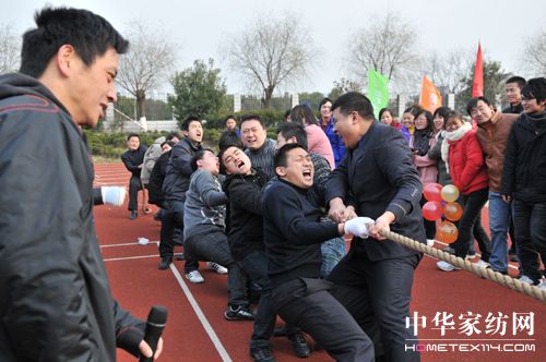 �옷���{����