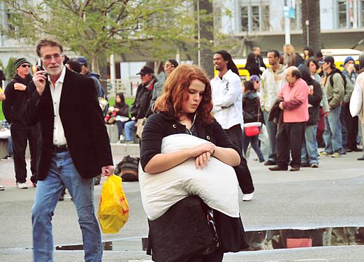 舊金山情人節上演枕頭大戰