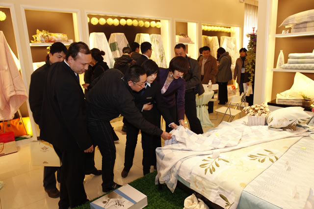 ����������Ʒӆ؛���I(y��)���Ȼ