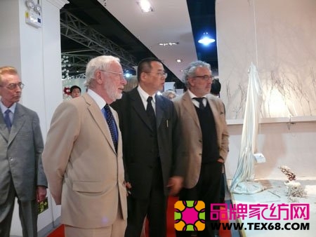 法中協(xié)會考察疊石橋家紡城