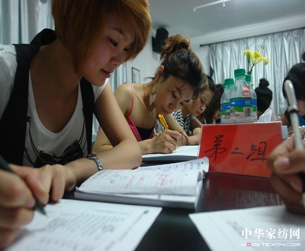 ���R������^�_չ���L��Ӗ�I