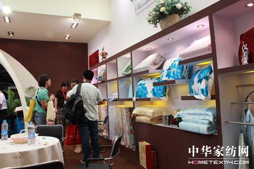 ɽˮ�z�I�A����ӼҼ�չ