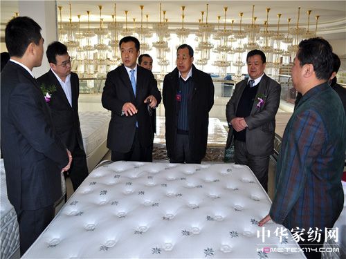 ���B�мҾ߅f��2010�����¡���e��