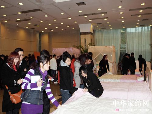 �h���Ҽ�2011���ļ��aƷ�l����¡�����_