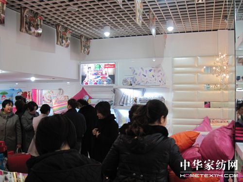 尚瑪可掀起開店高潮