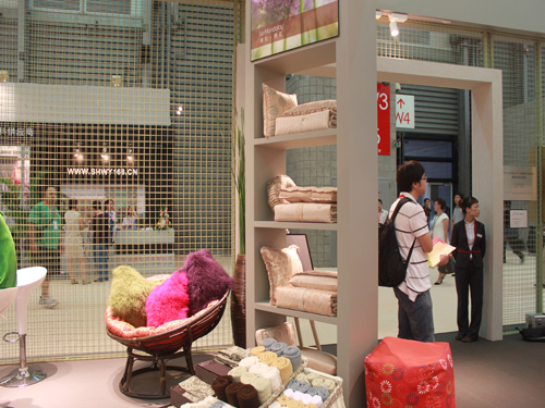 �z��•���{��ɫ�����Ј�