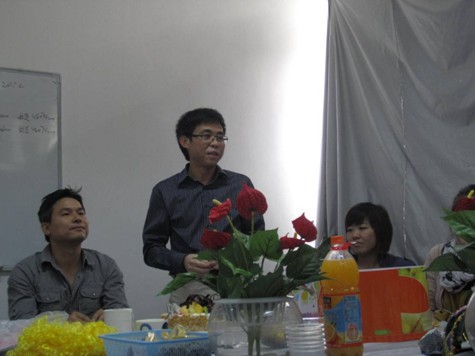 凡語舉辦第四期讀書會及生日分享會