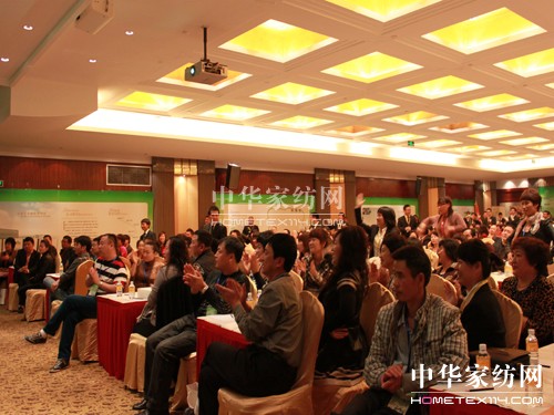 �μӉ�2012������Ʒ�l(f��)�����sҫ��