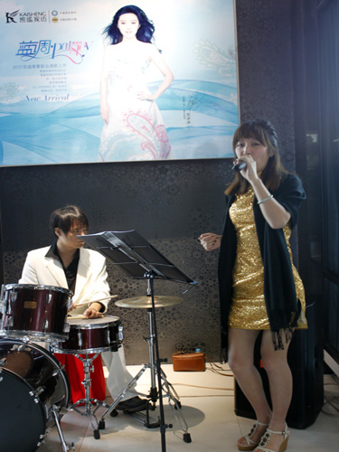 �Pʢ���{(l��n)�{(di��o)paisley��׌�����v�w