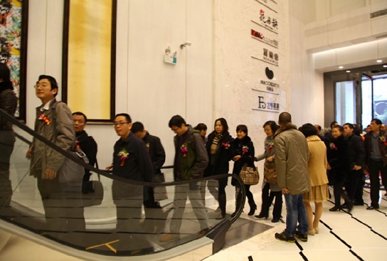 ־�_���H�Ҿ��w��^ʢ���_�I