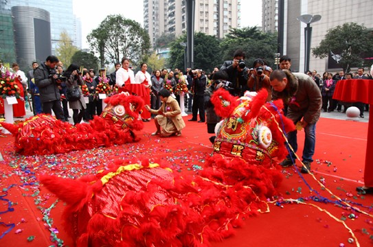 ־�_���H�Ҿ��w��^ʢ���_�I