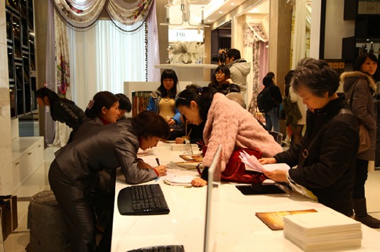 ־�_���H�Ҿ��w��^ʢ���_�I