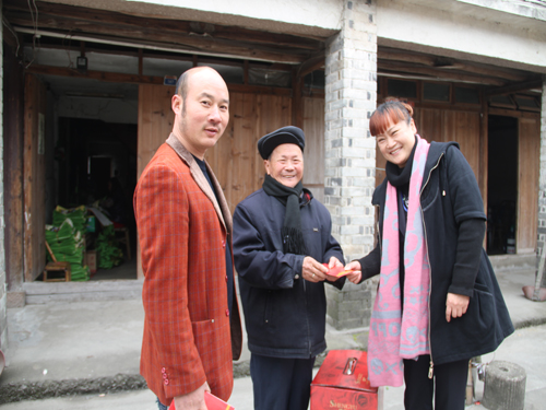 ʢ��F(tu��n)�_չο��(w��n)�����������(d��ng)