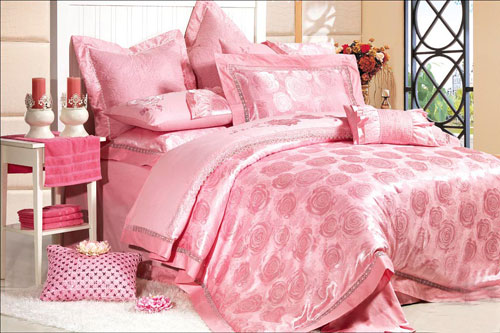 ʥ���R�Ҽ��a(ch��n)Ʒչʾ