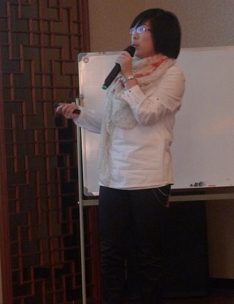 艾萊依2012春夏新品上市培訓(xùn)會(huì)陸續(xù)舉行