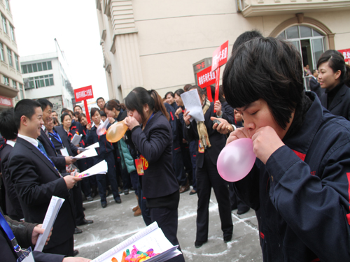 ʢ��F�e�kȤζ�\�ӕ��cף�����˹���