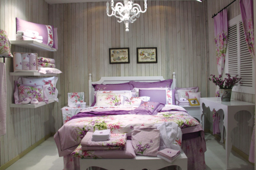 ��ᘕ���չ�F�Ҽ�ǰ�؄ӑB