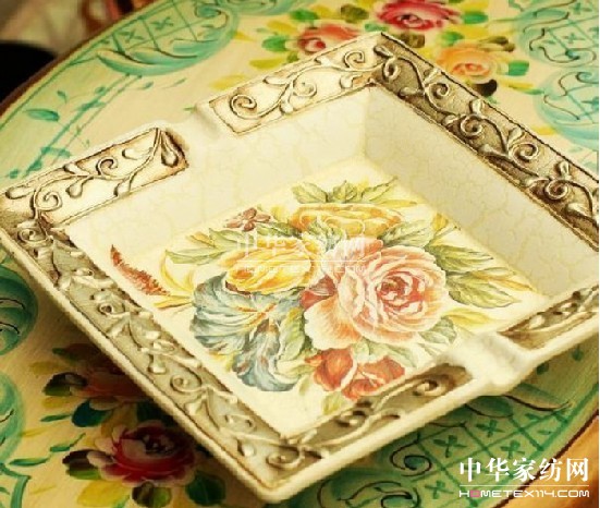 ���F���� �ɐ۵Čm͢ʽ��Ʒ