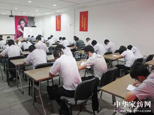 �Pʢ�Ҽ�2012�ﶬ��Ʒ��Ӗ(x��n)���A�M�ɹ�