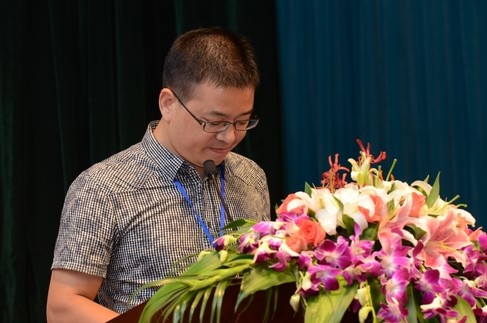 ���R��������ѳ��жYƷչ�N��(hu��)