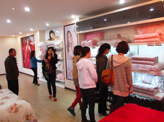 凡語家紡河南洛陽店盛大開業(yè)
