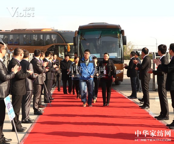 聚焦紫羅蘭2013春夏新品發(fā)布會