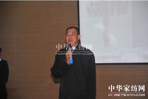 藍絲羽“2013年成長訓練營”正式開班