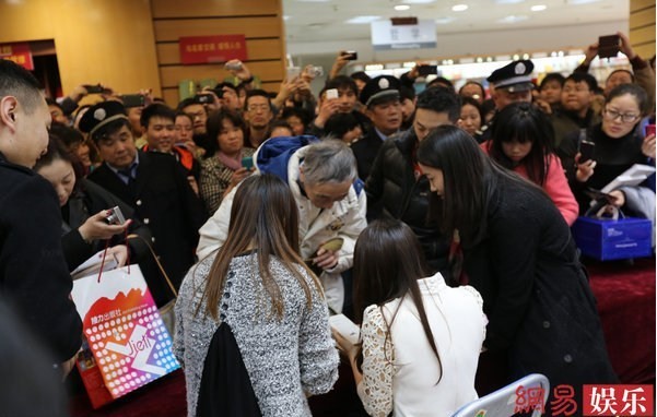 �����o�����ە���������۽z