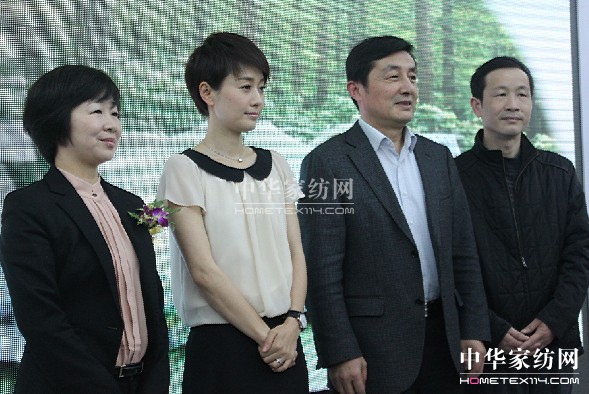 ����Ч��(y��ng)ϯ���Ҽ���չ���٬F(xi��n)�߳�