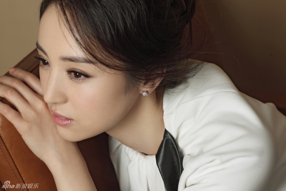 董璇雜志寫真釋放輕熟魅力