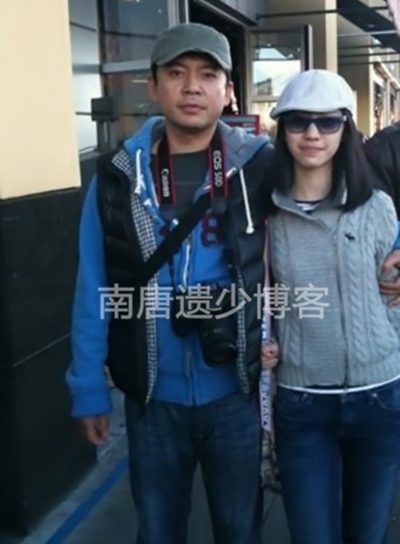 51歲何政軍妻子女兒近照曝光