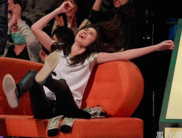 陳慧琳錄節目動作夸張儀態大失