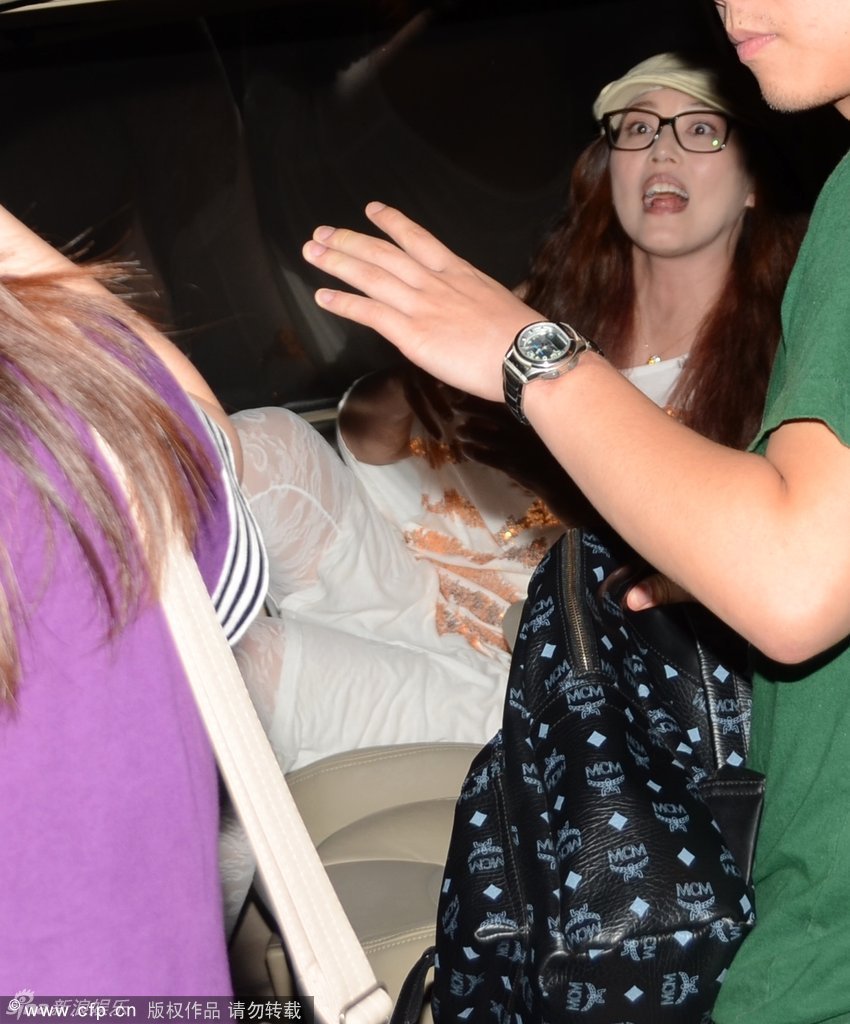 �ܺ��İ����������������Ů׃���