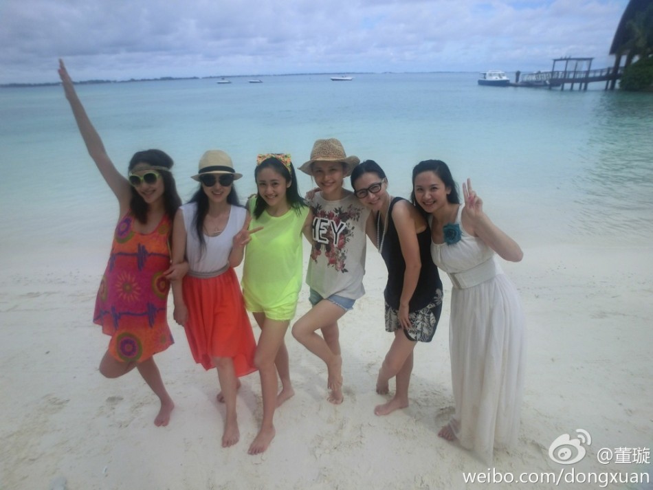 董璇赴鄭鈞劉蕓婚禮 海島悠閑放松