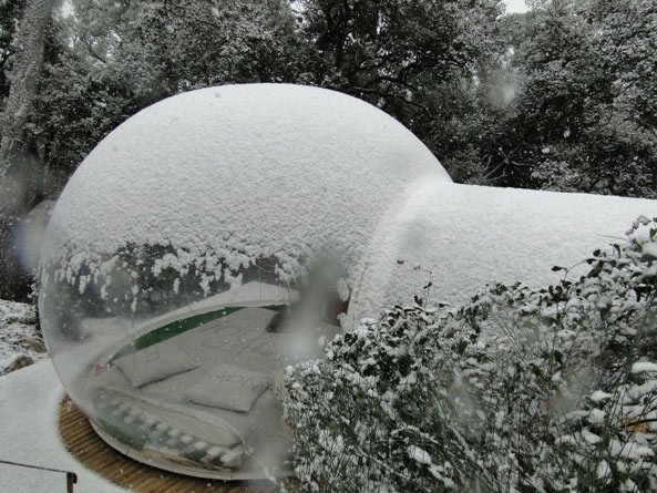 睡在水晶球里法國(guó)的泡泡度假村(一)