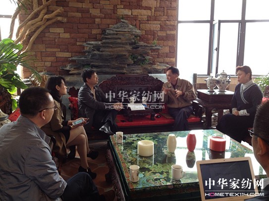 紅富士董事訪(fǎng)問(wèn)高校探尋校企合作新模式