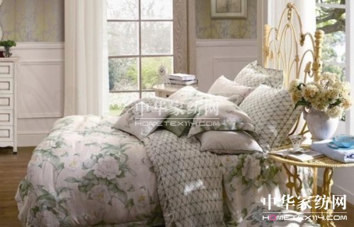 惠誼家紡:臥室里的優(yōu)雅復(fù)古妝