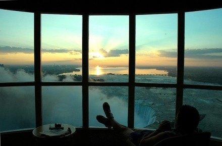 ��ش��I�쪚���҃ȹ⾰