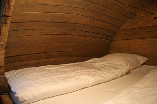 超大啤酒桶床:讓你聞香醉倒