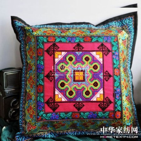 【2】充滿懷舊風(fēng)格的刺繡家居陳設(shè)