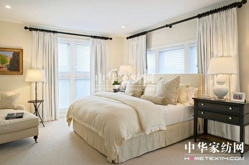 ��ɫ���{(di��o)���ŕr�д�Ʒ